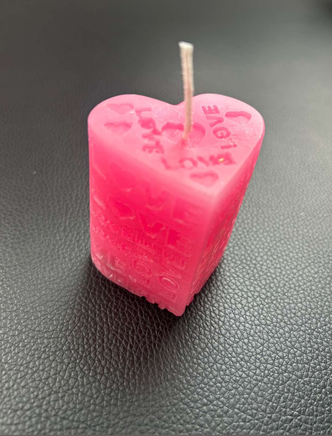 rhuburb-love-candle-2