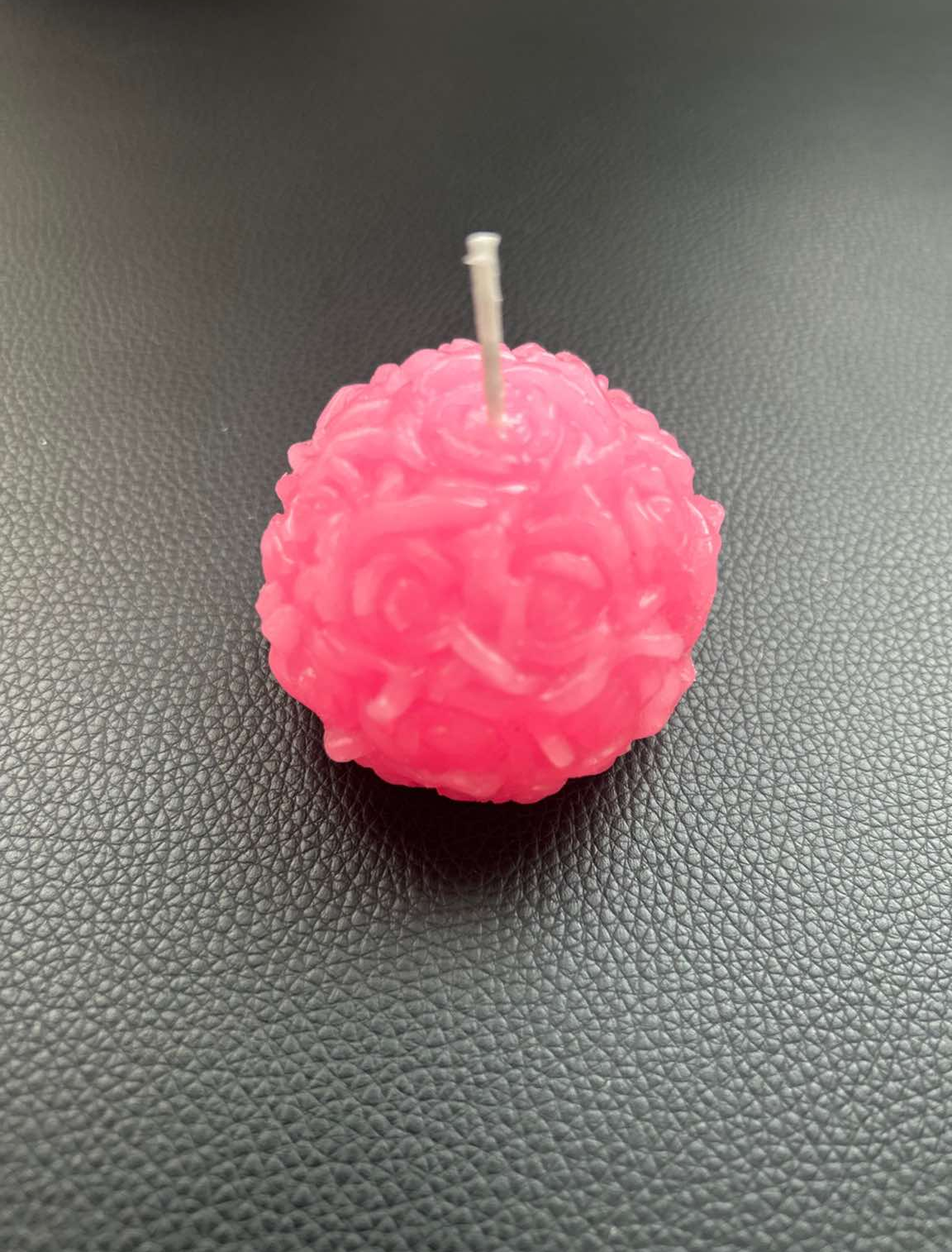 rose-shaped-rhuburb-candle