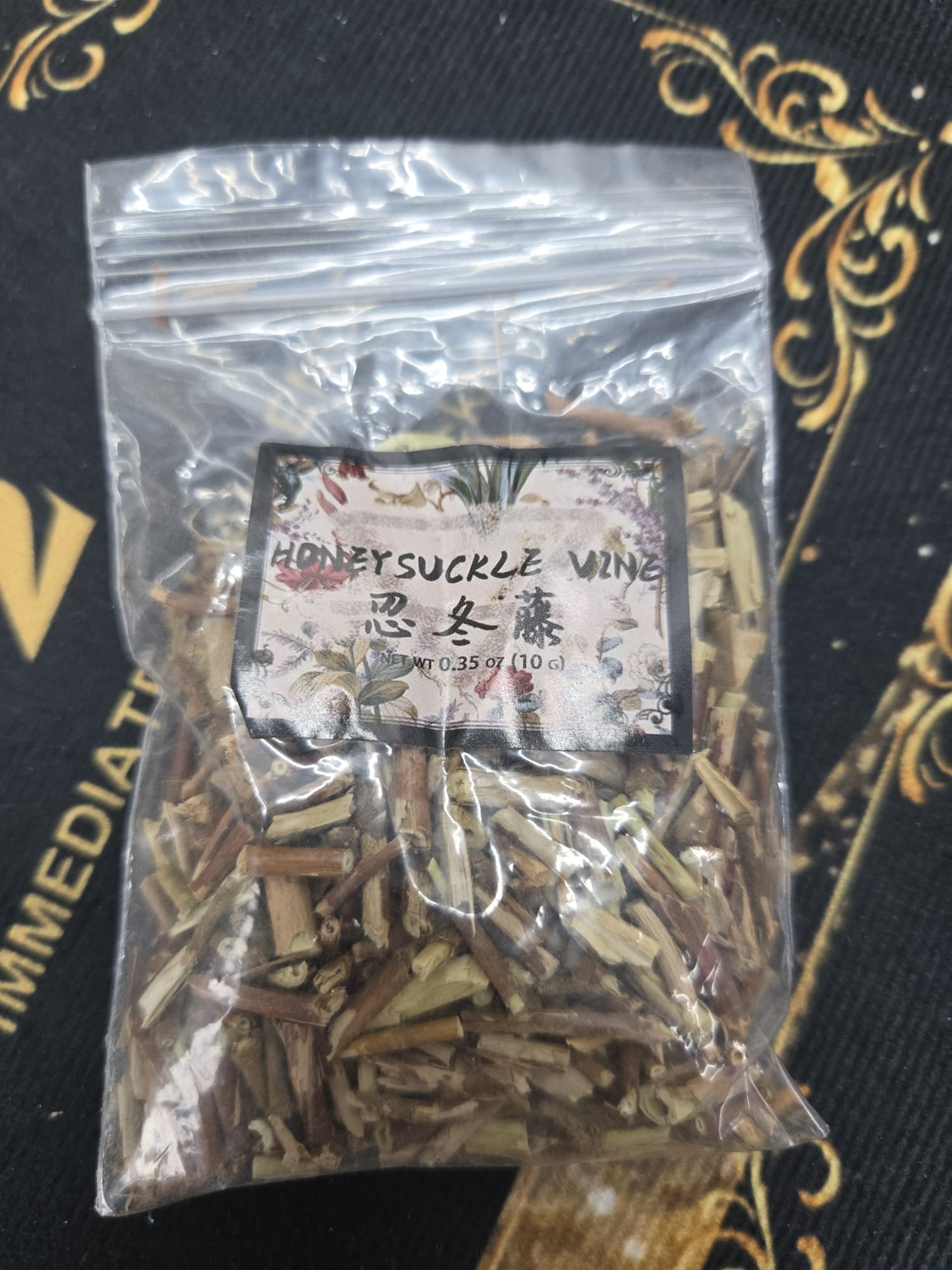 honeysuckle-vine-traditional-herbal-tea-ingredient-10g